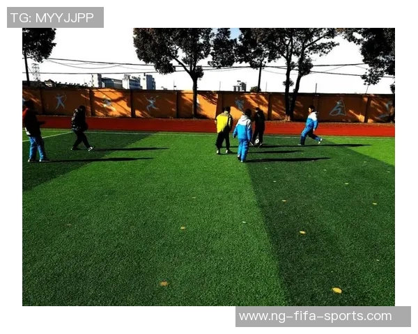 足球风云残梦中的追逐与希望在绿茵场上绽放的青春与梦想